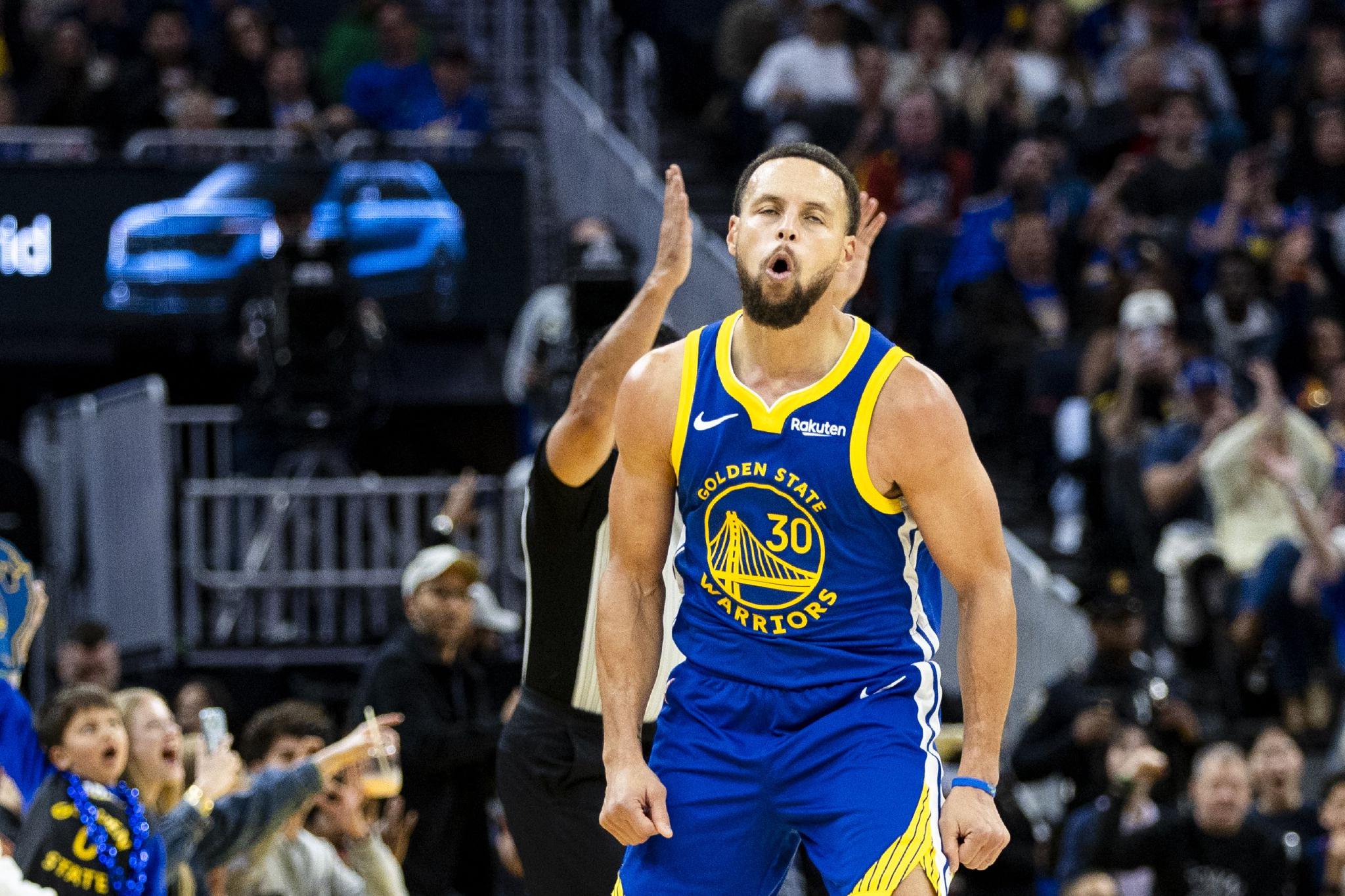 库里：赛季前20场我们的赛程非常疯狂 客场极多到处奔波