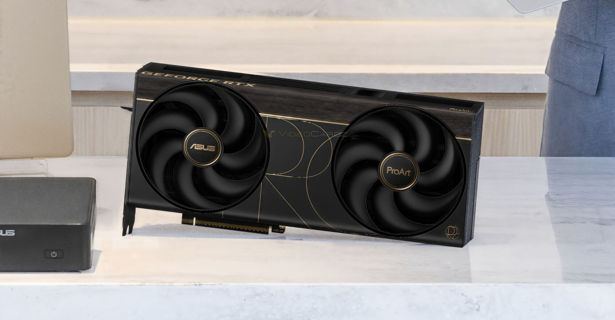 以上图源：华硕