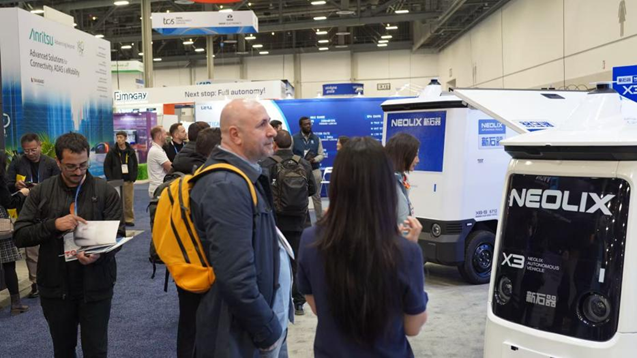 新石器无人车在CES 2026 图片来源：新石器无人车供图