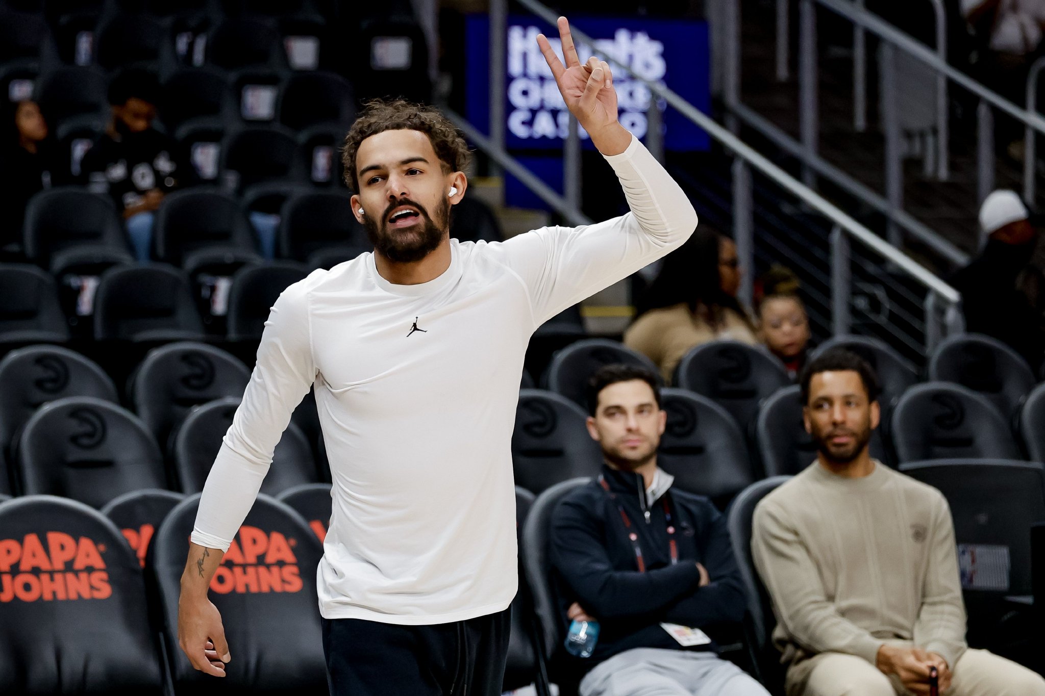 阿里纳斯：奇才得到特雷·杨这一超巨 交易里基本啥也没损失