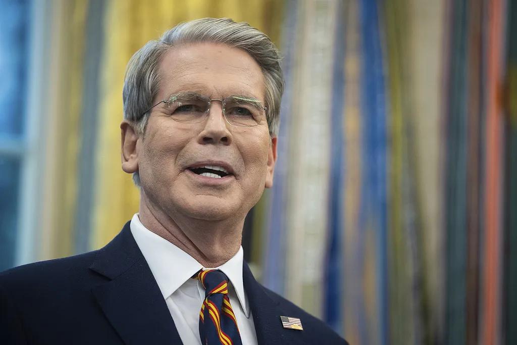 △美国财政部长贝森特（资料图）