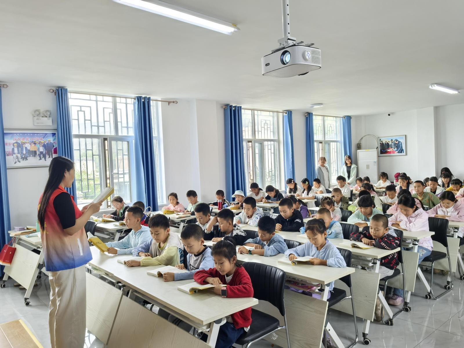 趣味课堂。七里店社区供图