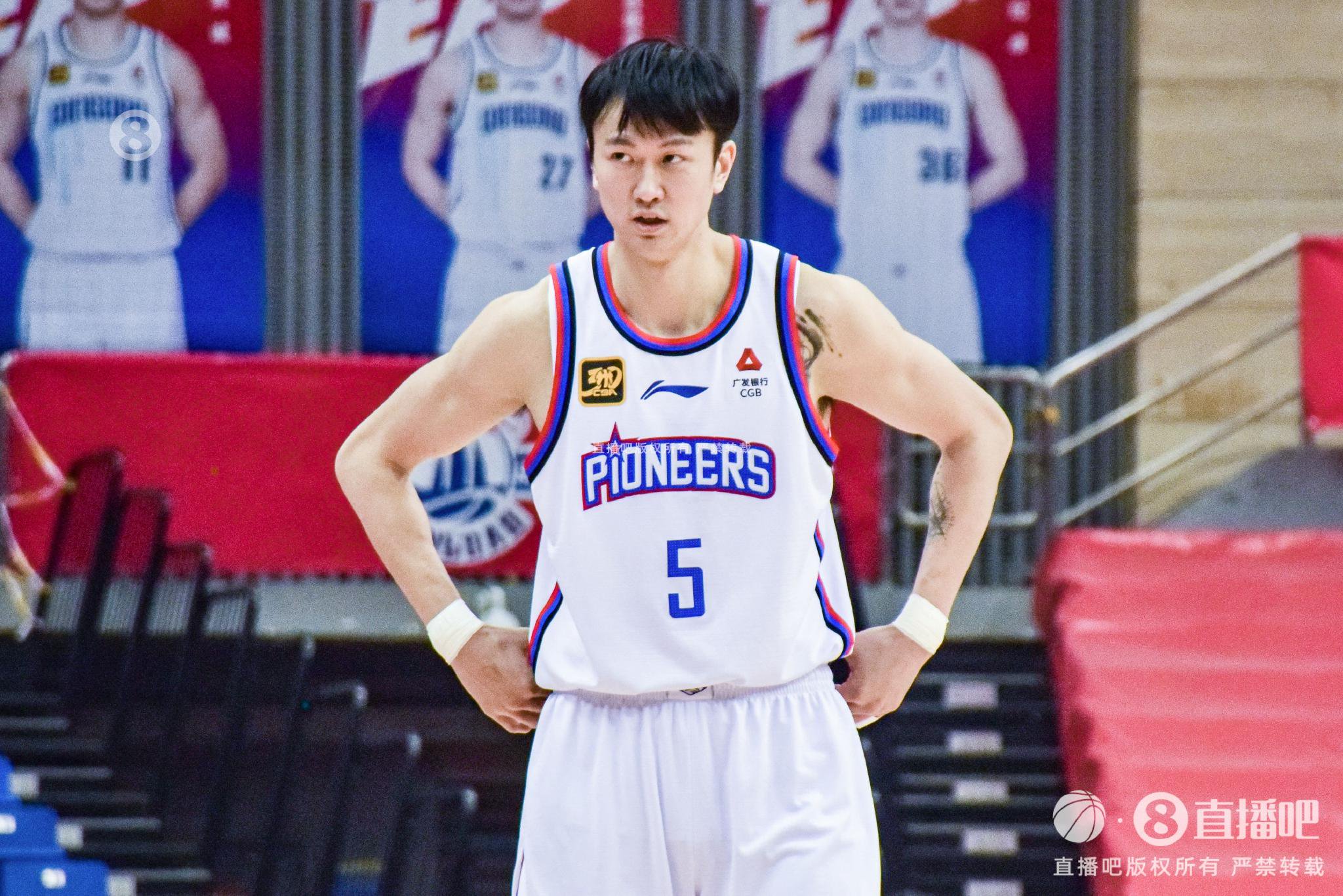 第二节爆发！赖俊豪半场4中3得11分 第二节三分三连击抹平分差