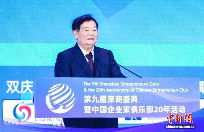 曹德旺：企业家别再幻想“等风来” 要敢于担当