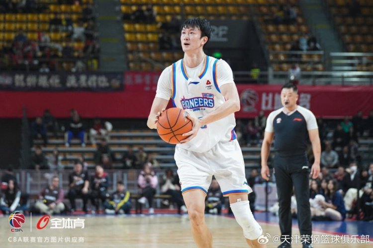 【伤情通报】赖俊豪头部撞到广告板扭到颈部 已第一时间前往医院