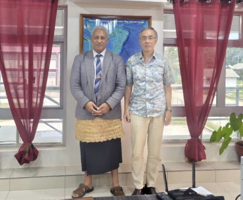 驻汤加大使刘为民拜会汤新任教育和培训大臣奥图努库