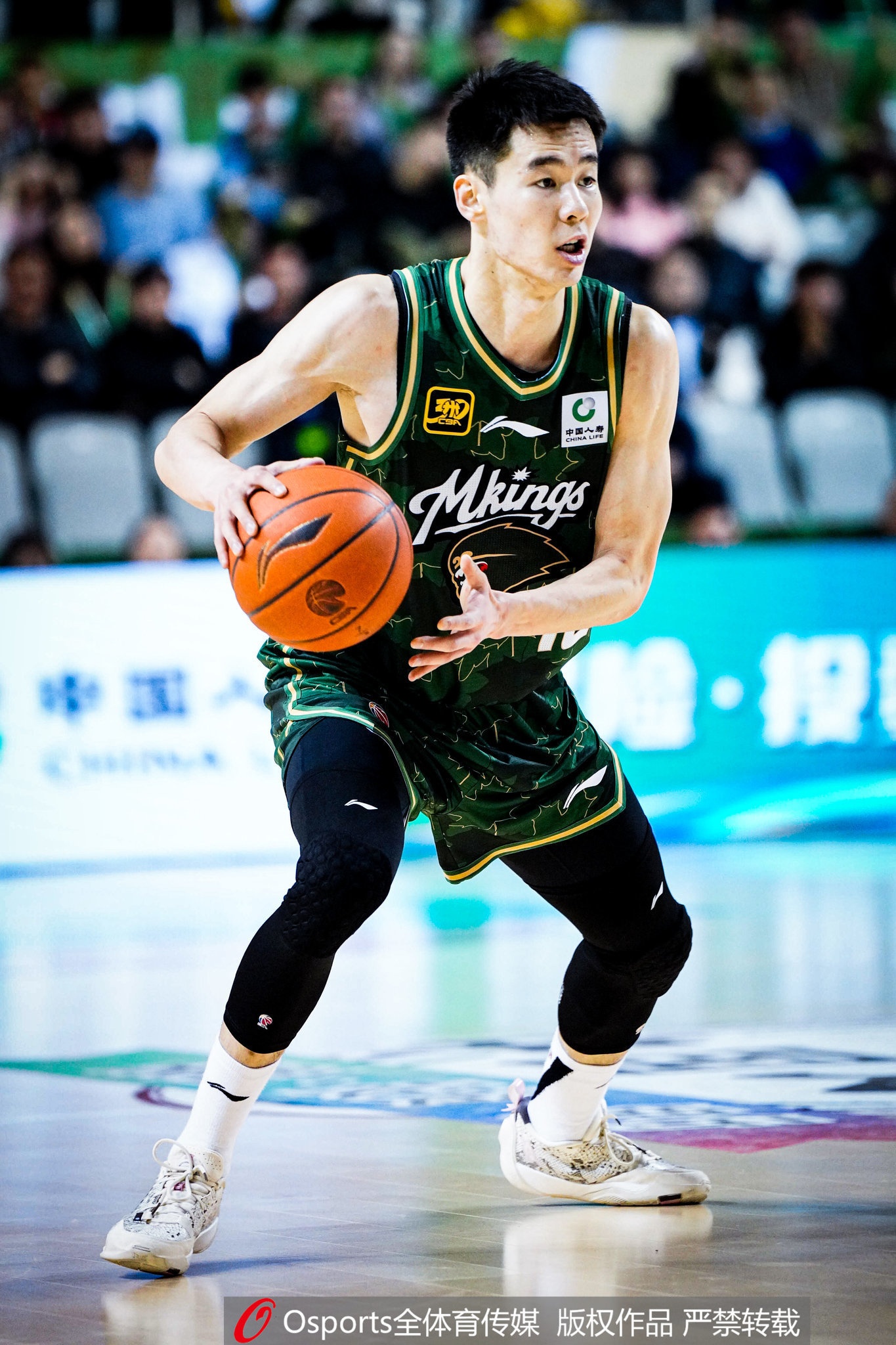 直播吧：郭昊文有望今晚对阵广东复出 上次交锋狂砍42分