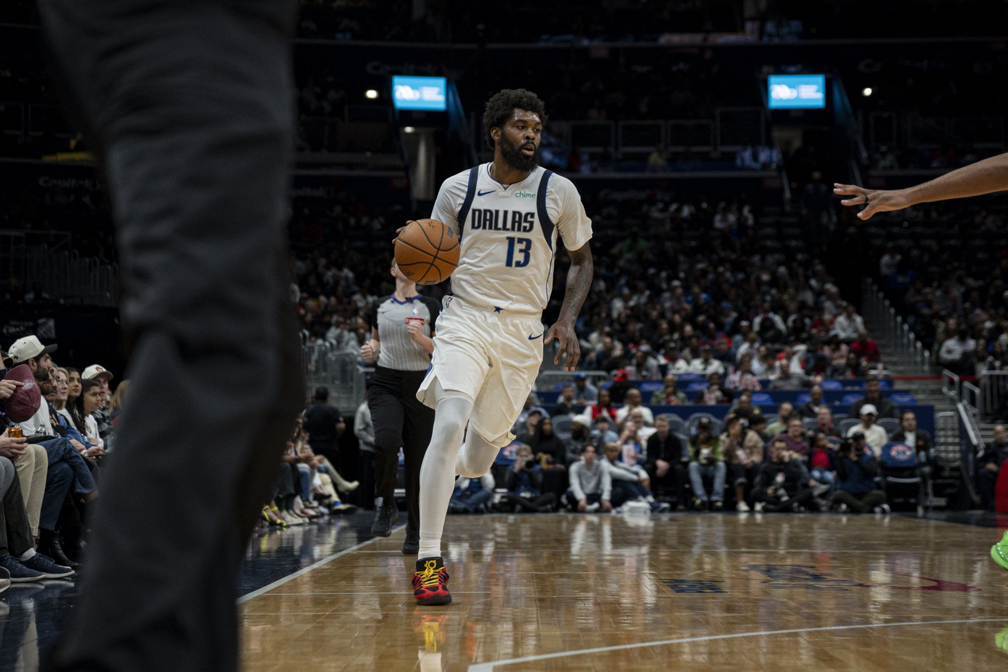 马绍尔谈浓眉受伤：为他祈祷 现在是下一个人顶上心态继续战斗