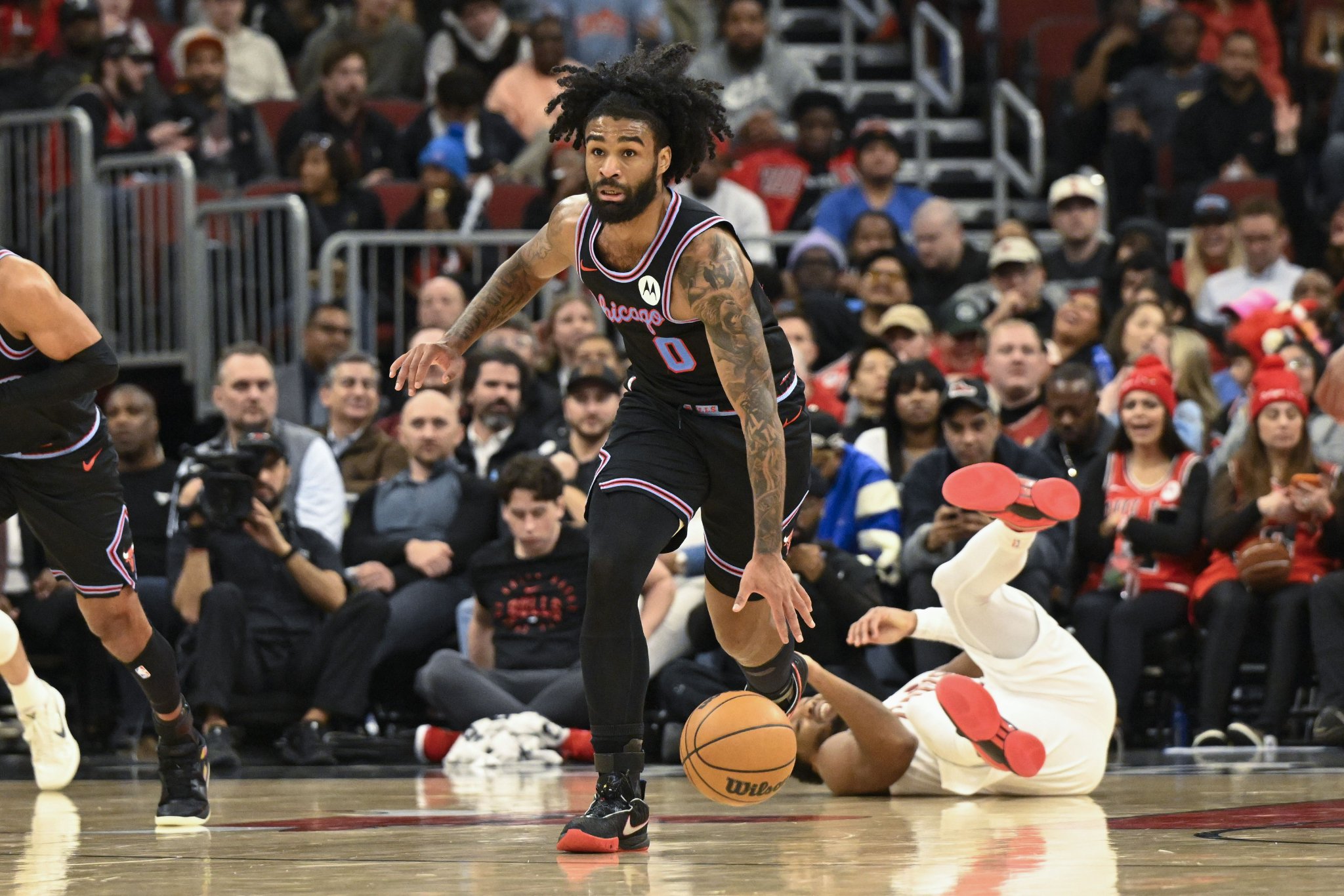 美记：森林狼愿送的只有康利&迪林厄姆 他们对科比·怀特很感兴趣