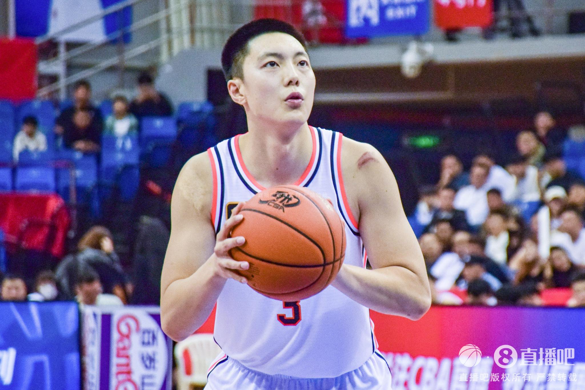 媒体人：胡明轩的状态肯定会慢慢回来的 也不是第一次这样了