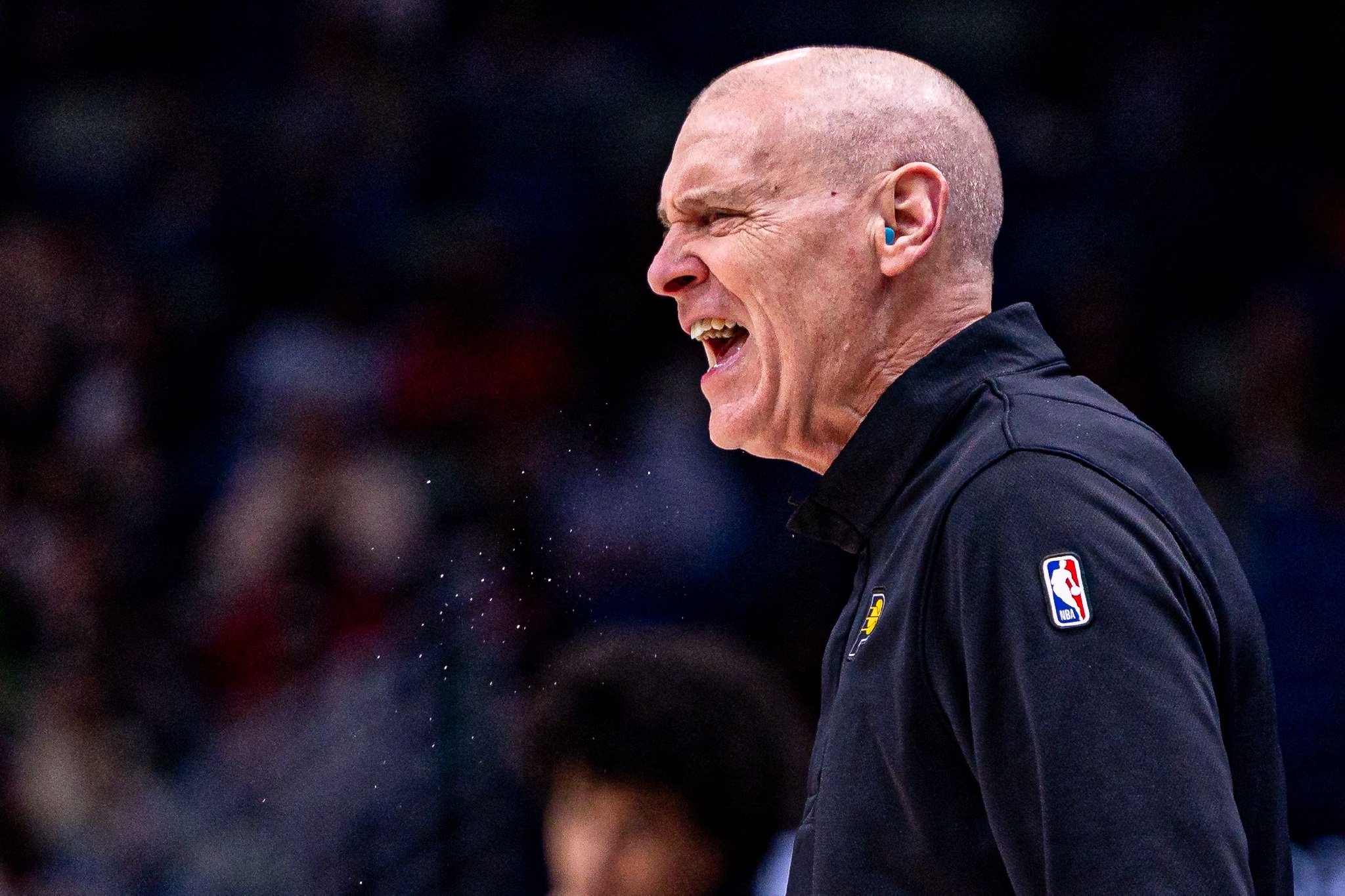 张佳玮：以为步行者要摆烂结果三连胜 卡莱尔主打一个出人意料