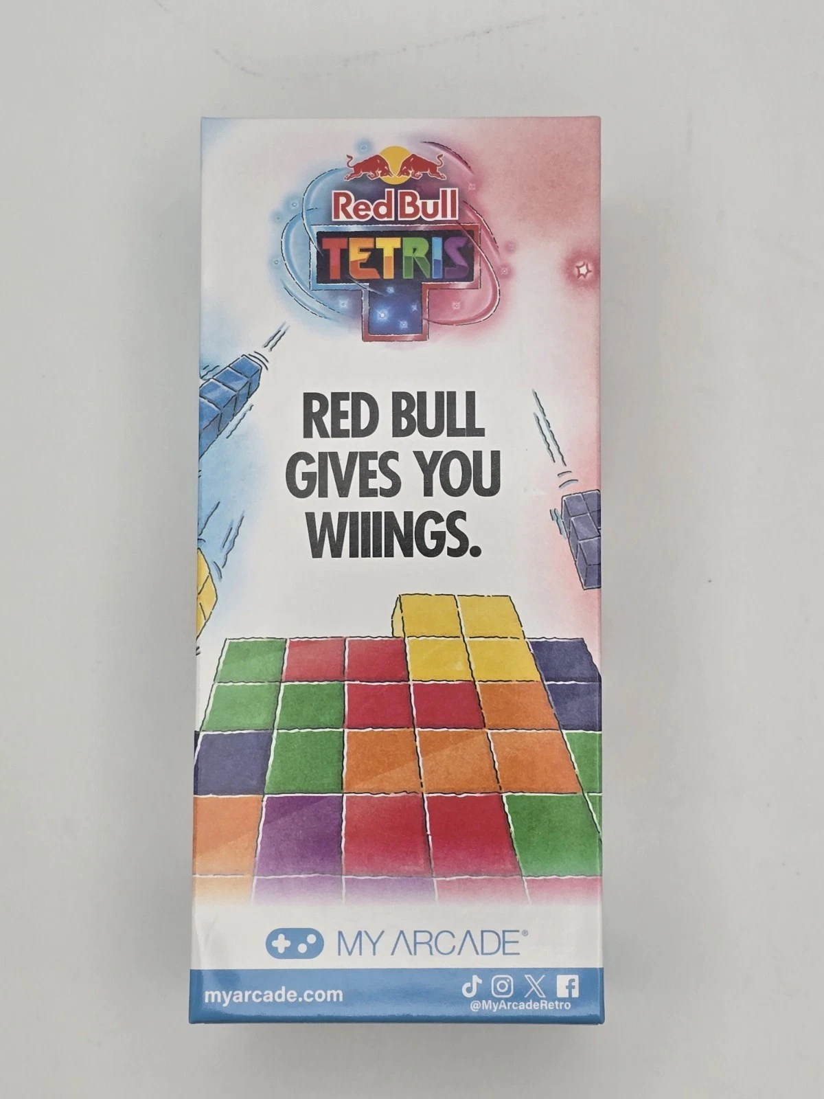 限量1 万台：红牛《俄罗斯方块》掌机被炒至原价2~3 倍