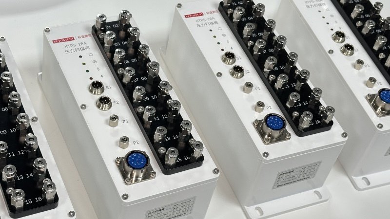 （图1：KTPS-16A压力扫描阀）