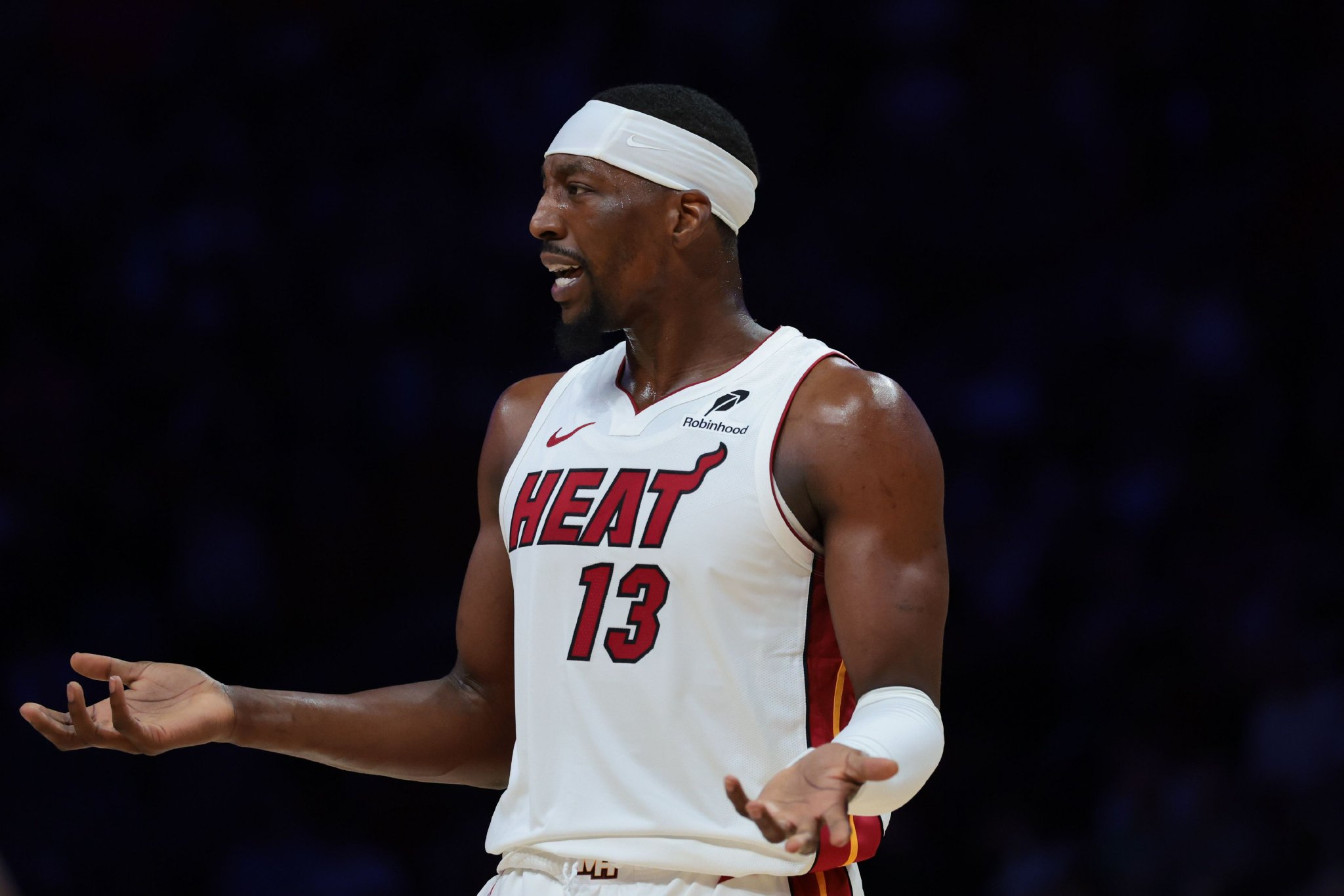 匿名高管：阿德巴约已经不是顶级球员了 他不适合热火现在的体系