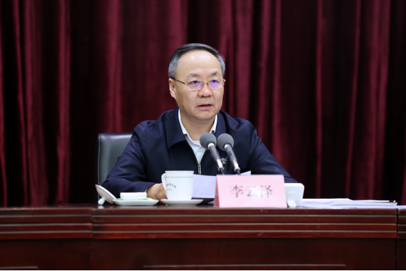 金融监管总局：有力有序有效推进中小金融机构风险化解 牢牢守住不“爆雷”底线