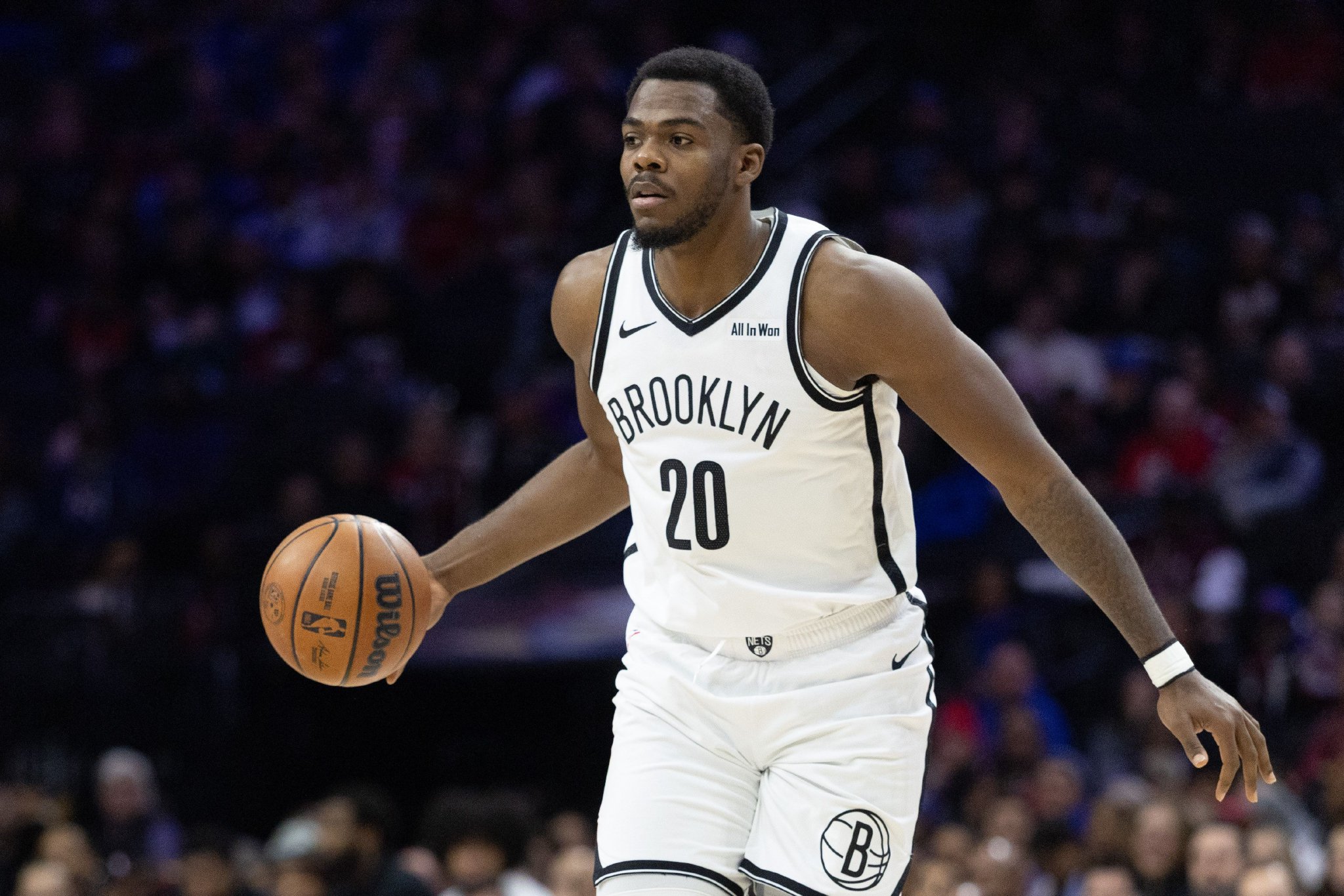 本赛季薪资625万！美记：联盟多支球队曾致电篮网询问戴伦·夏普