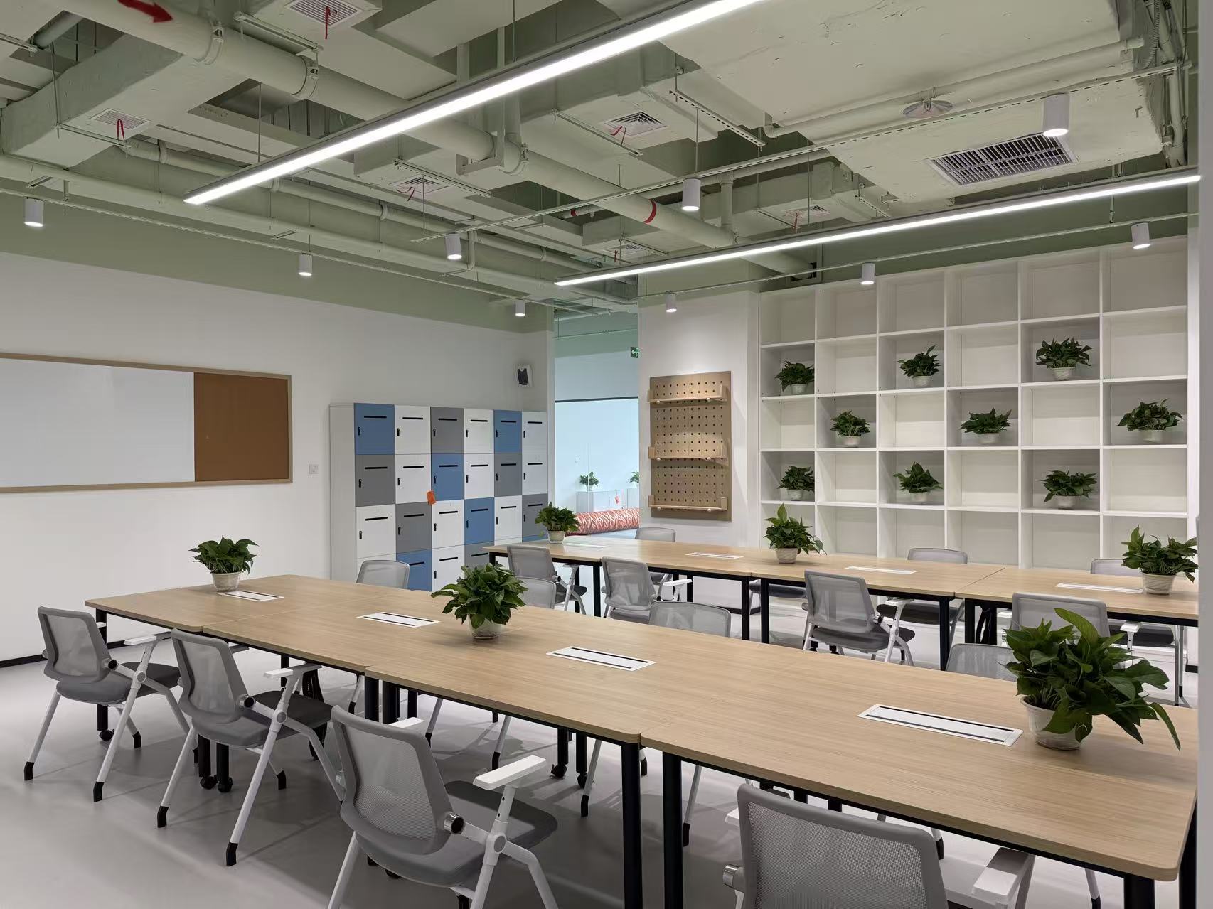 学习贯彻十二届市委八次全会精神丨超高清视听技术让文化体验更鲜活!探访视听静界·π空间的垂直产业生态|AI_新浪财经_新浪网