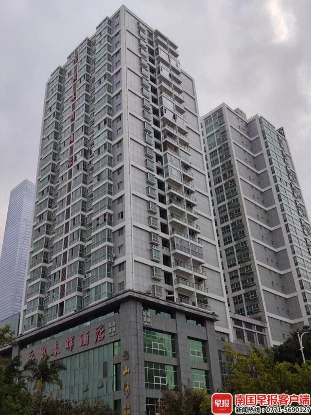 永凯春晖花园A区1号楼和2号楼。南国早报全媒体记者 蒋保平摄