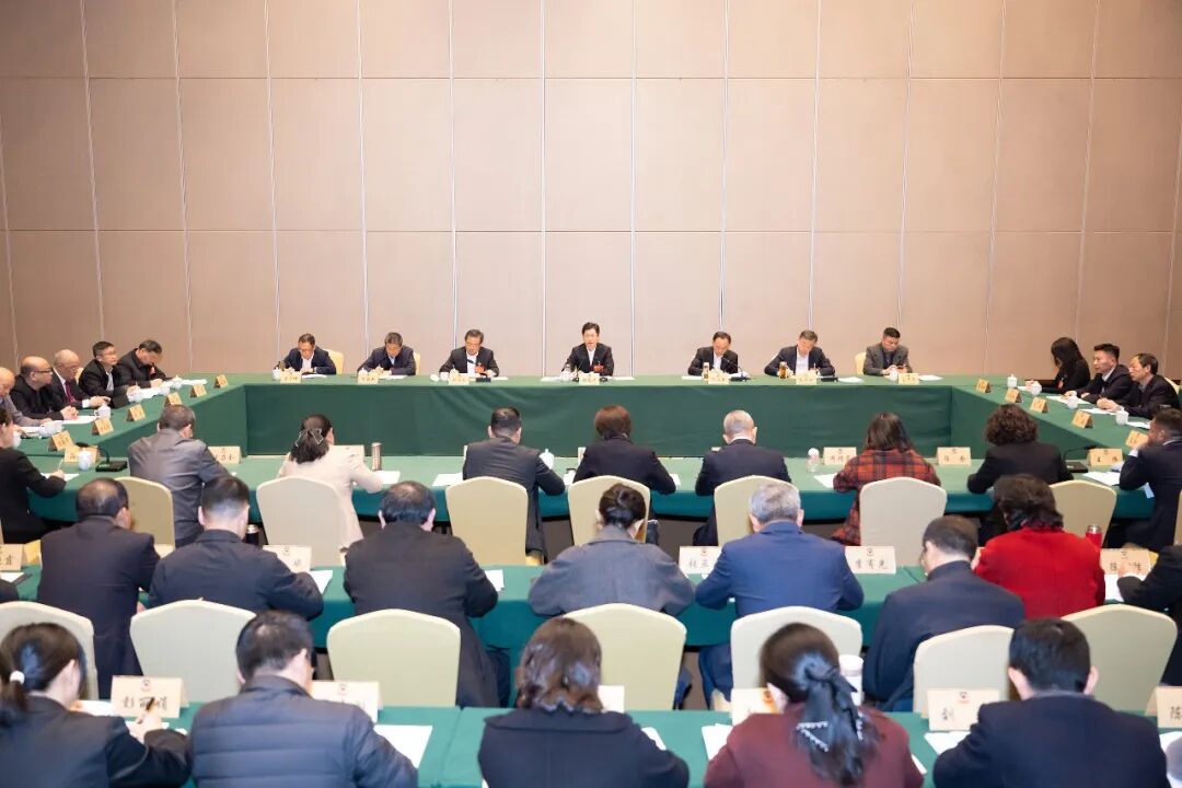 郄英才参加市政协十四届五次会议联组会第一组会议_新浪财经_新浪网
