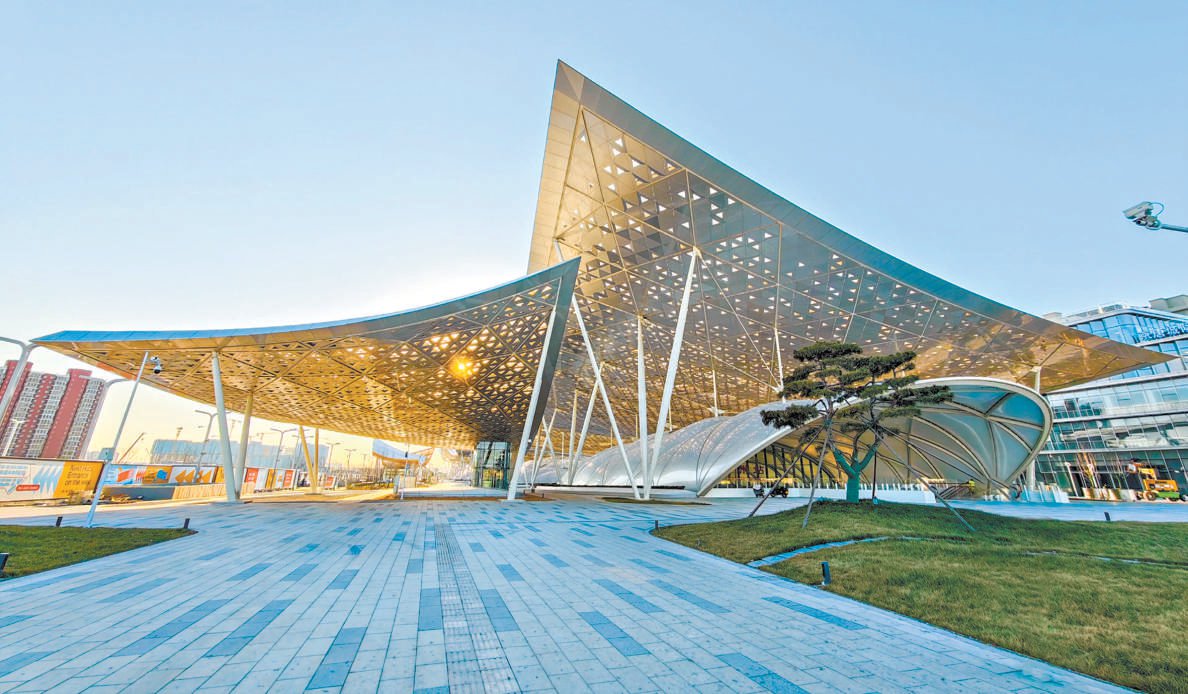 　　全市纪检监察机关全程跟进监督，护航城市副中心综合交通枢纽建成投用。 本报记者 邓伟摄