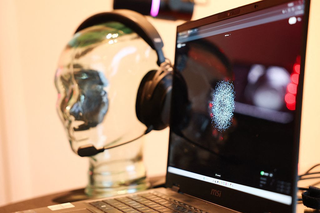 财经观察：科技巨头竞争从AI迈向脑机接口