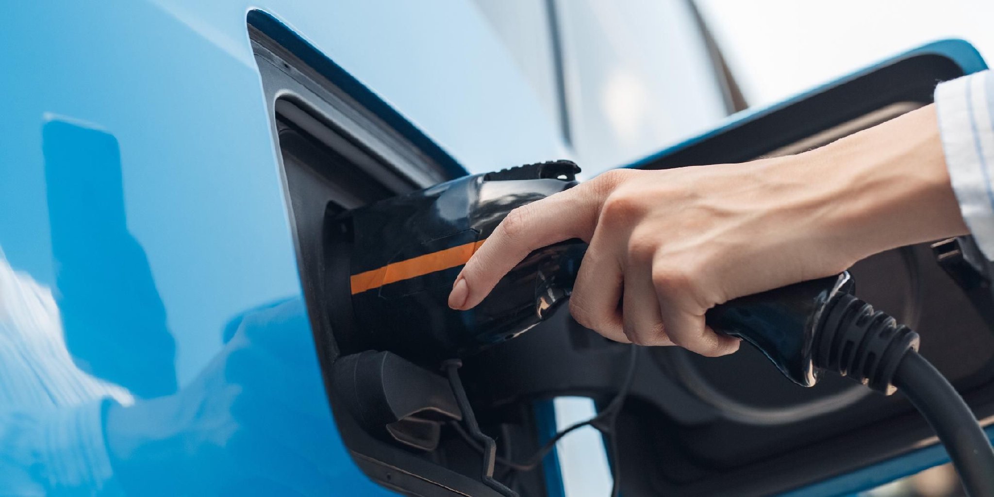 smart回应与多家充电运营商合作中断：合作到期不续，接入吉利浩瀚充电资源