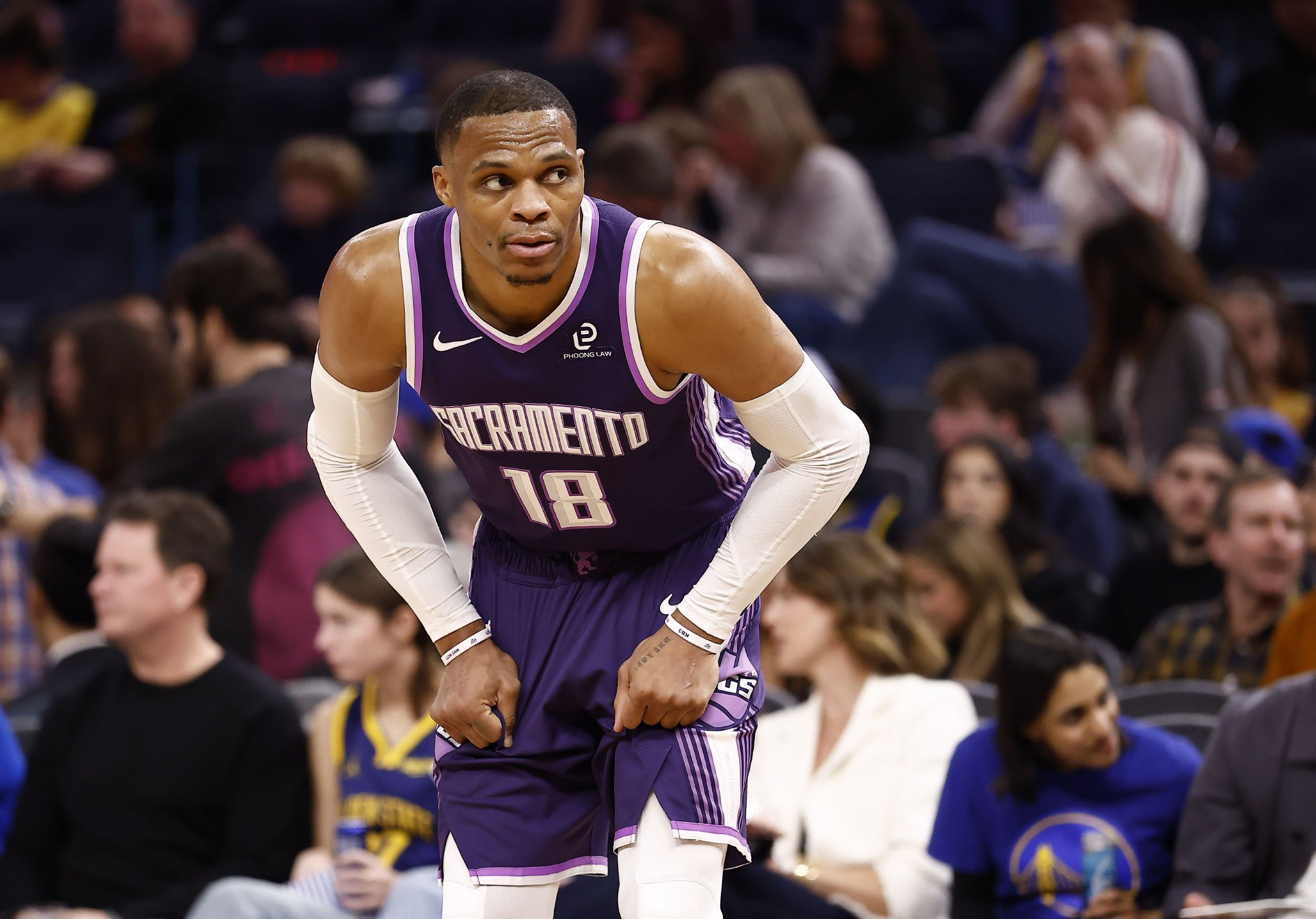 来养老还是被啃老？威少本赛季总篮板&助攻数等多项数据队内居首