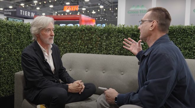 ▲Krafcik正在接受《Automotive News》采访