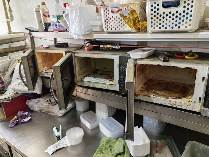 图为某外卖门店后厨的场景。新华每日电讯记者 牛少杰 摄