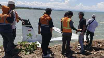 印尼一架小型客机坠海 机上人员获救