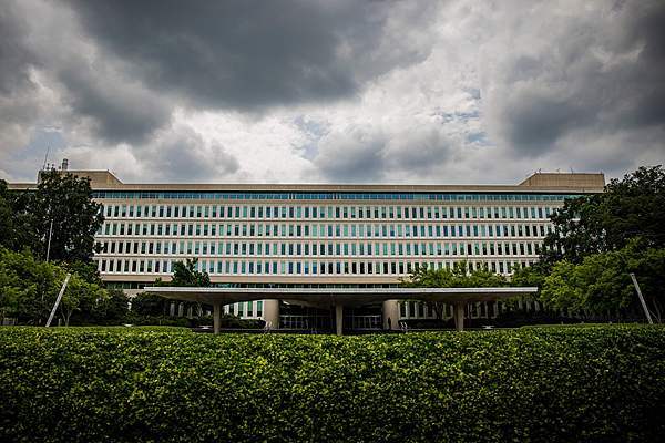 美国中情局被曝计划在委内瑞拉建立“长期存在”