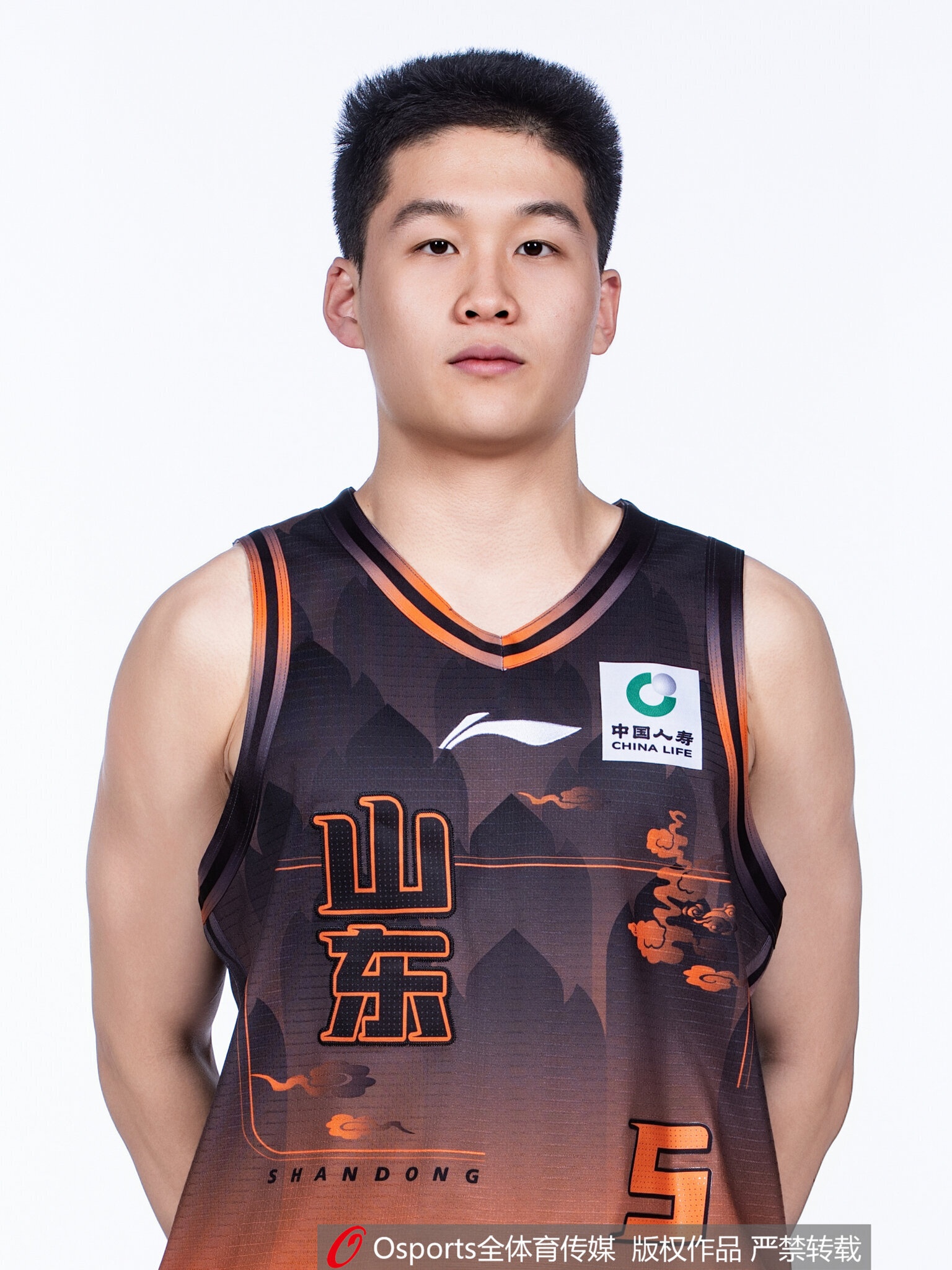 替补不到4分钟&三分4中3轰11分！高诗岩：这是王证么 这不库里么