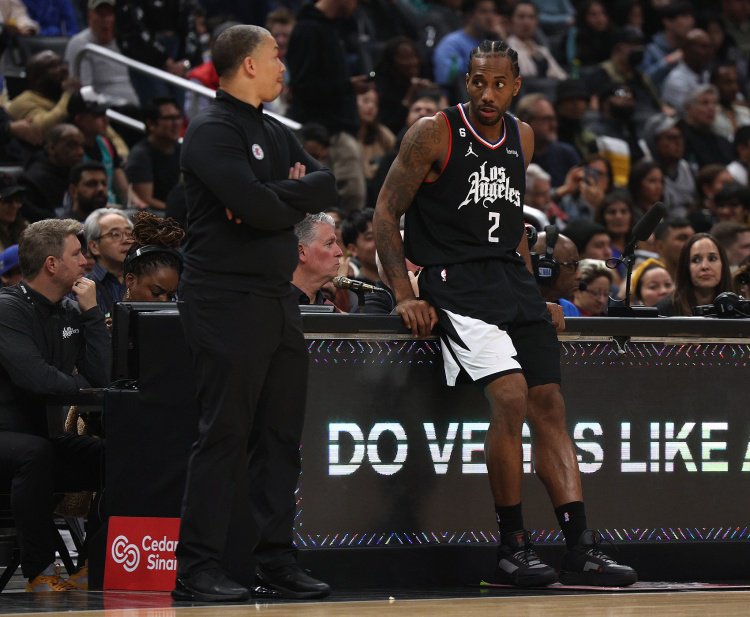 卢的35胜20负挑战是动力？小卡：我们不想战绩问题 只专注于比赛