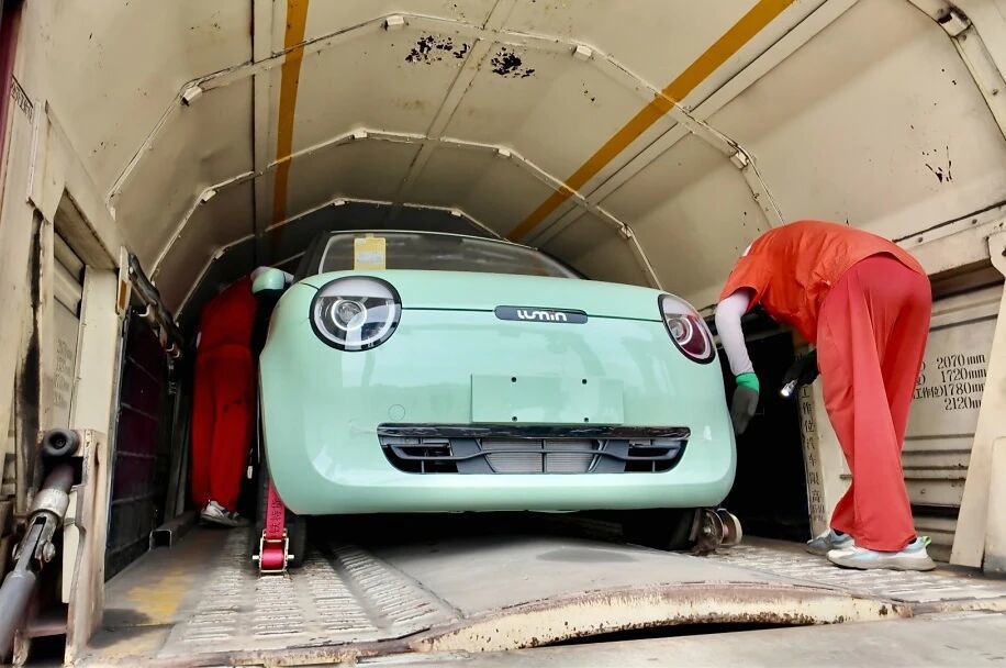 12306汽车托运服务订单火爆，价格比板车托运低速度还快，客服：有9条线路可选，用户也可申请定制