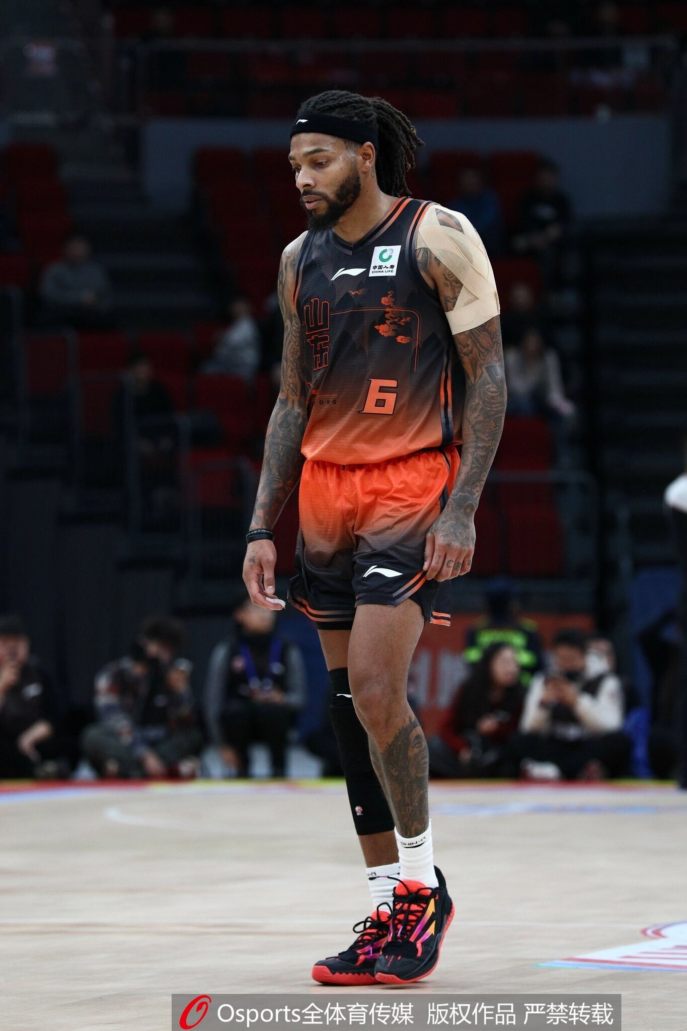 疯狂打铁！珀塞尔12中2仅拿7分4板9助2断 4失误4犯规