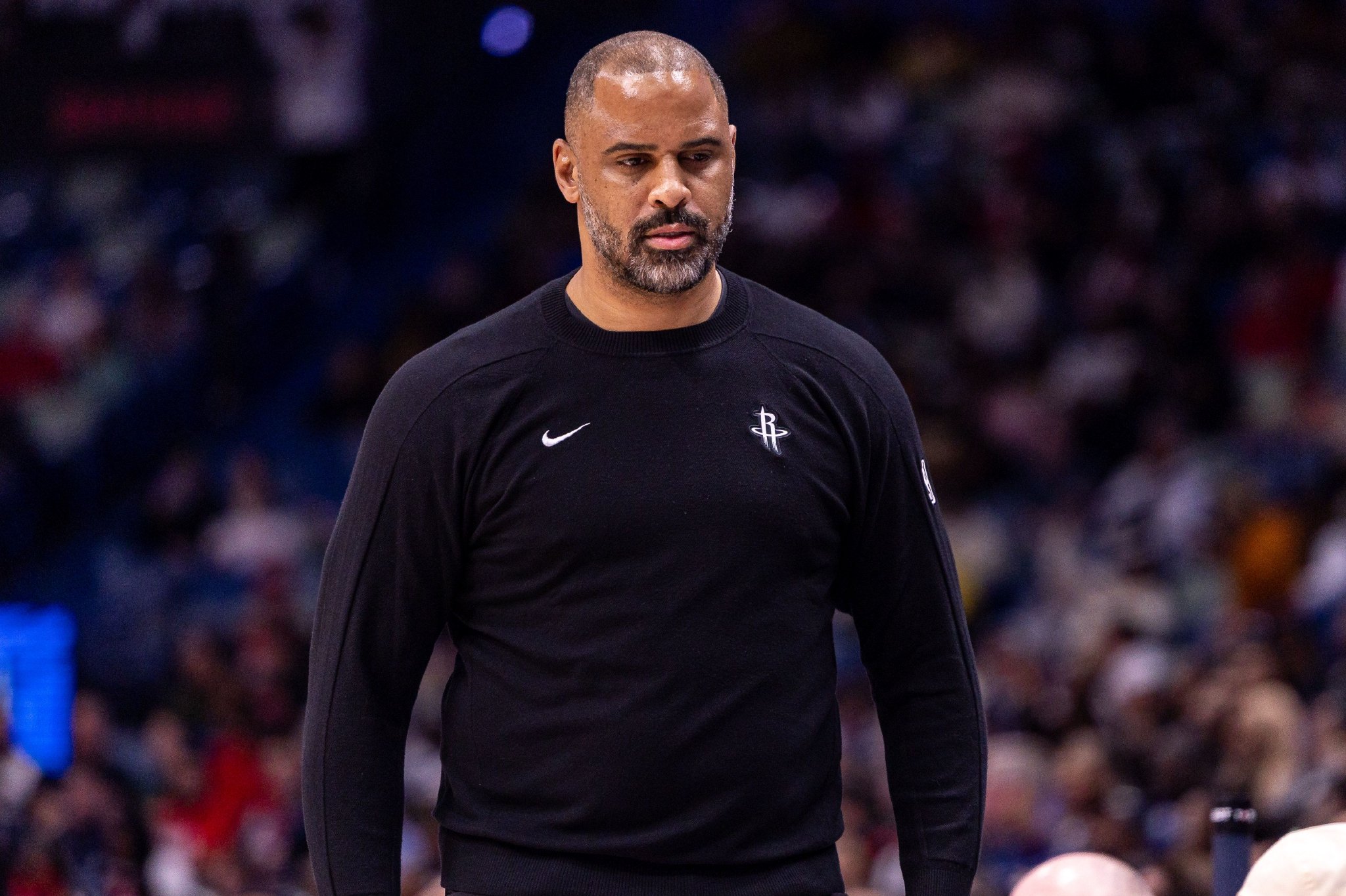 TA记者：火箭末节无法组织起有效进攻 必须要在截止日前行动了