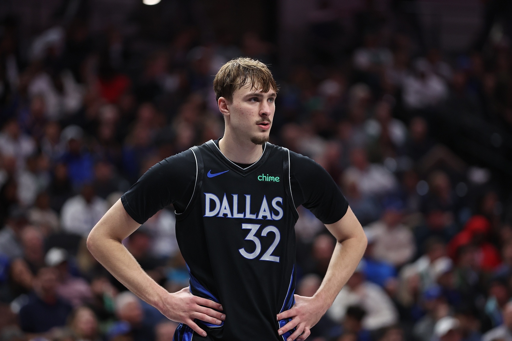 德怀特·鲍威尔：弗拉格参加新秀赛称得上非凡成就 天空是他极限