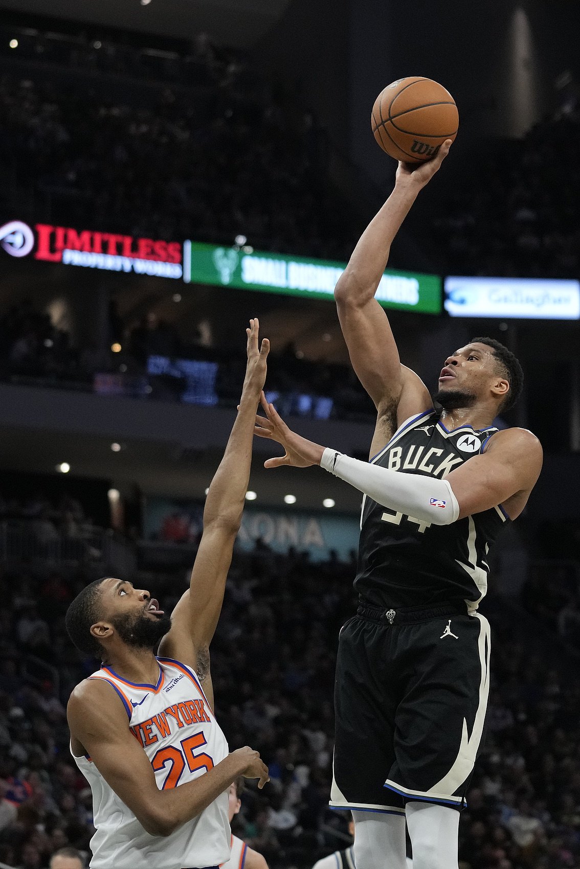 杰弗森：雄鹿需要时间让联盟竞价 独行侠卖东契奇时就吃亏在这