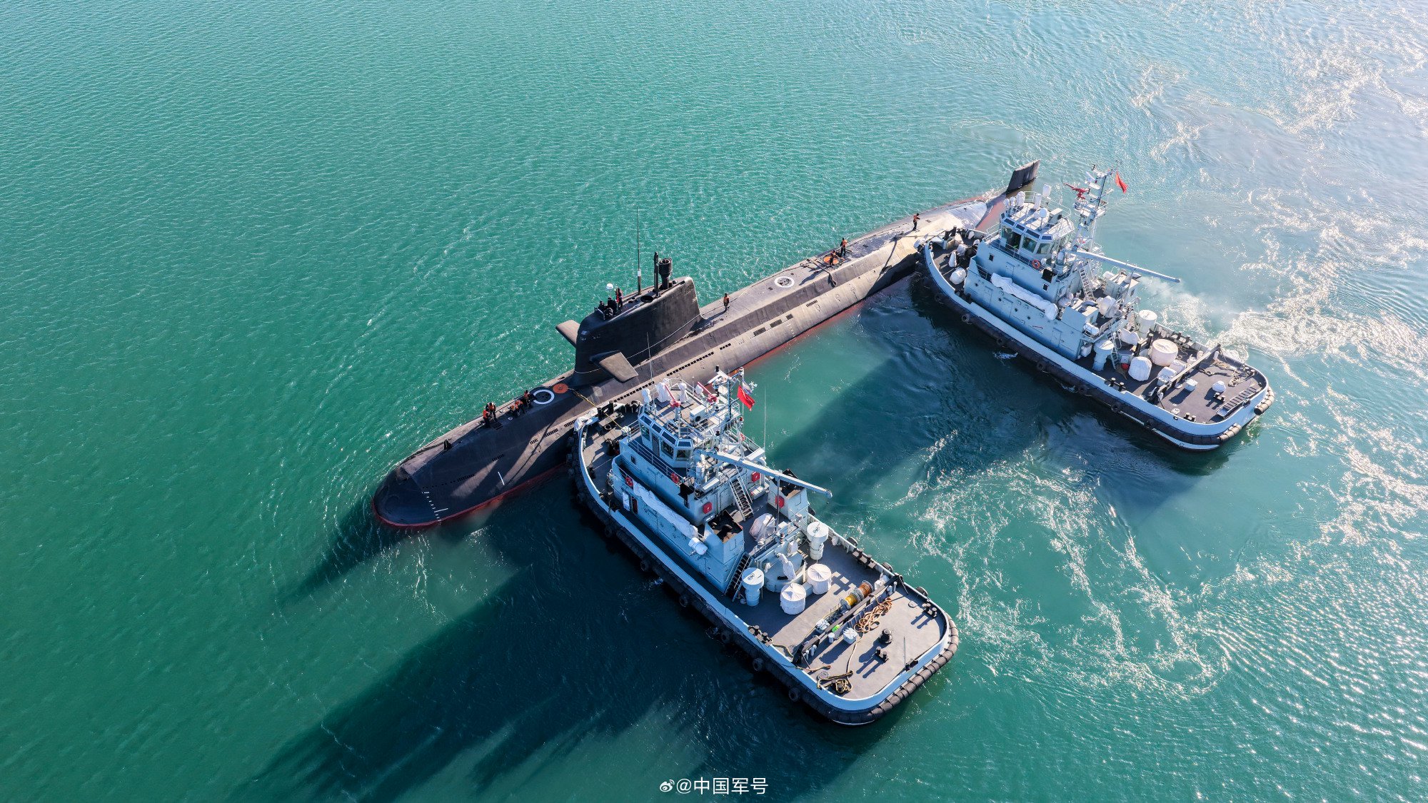 上新！潜艇训练大图百看不厌