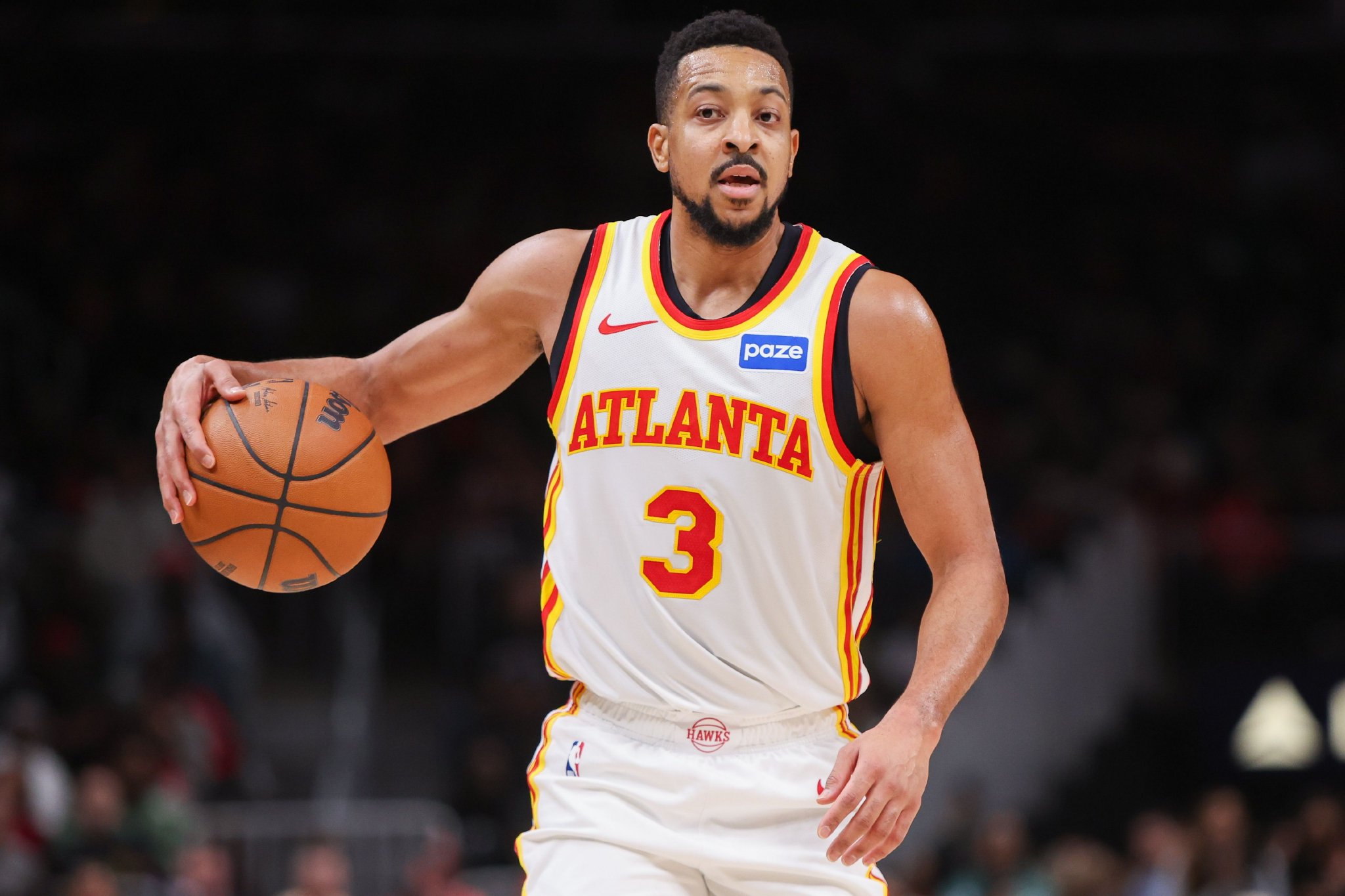 高效替补！CJ·麦科勒姆半场11投6中&三分7中3 得到15分4板2助