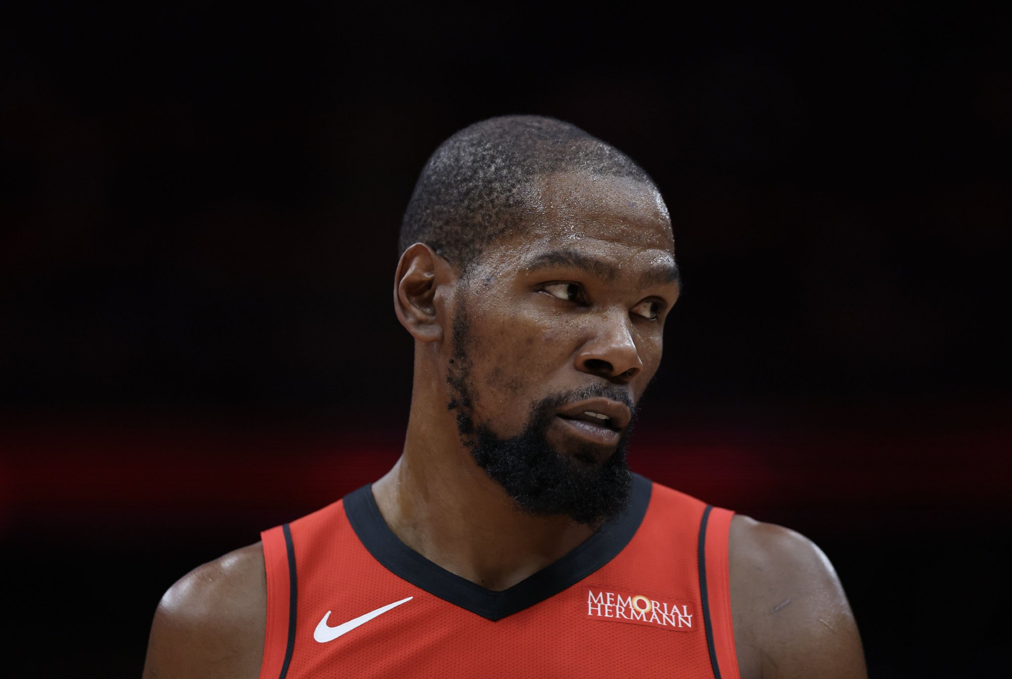 若字母哥愿去森林狼就是不惜一切代价赢&但KD不是！KD：与我何干