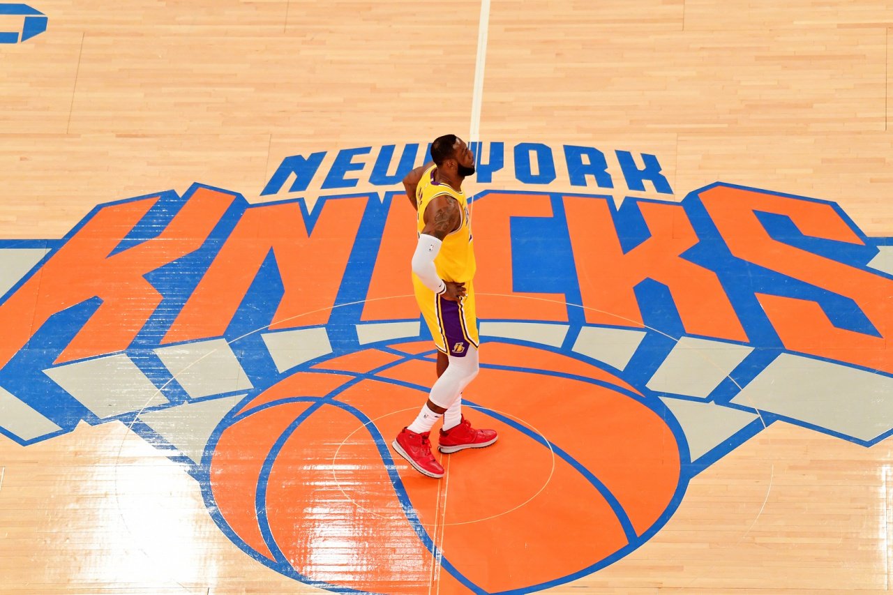 2月2日尼克斯vs湖人票价飙升！平均912刀创科比16年谢幕战后纪录