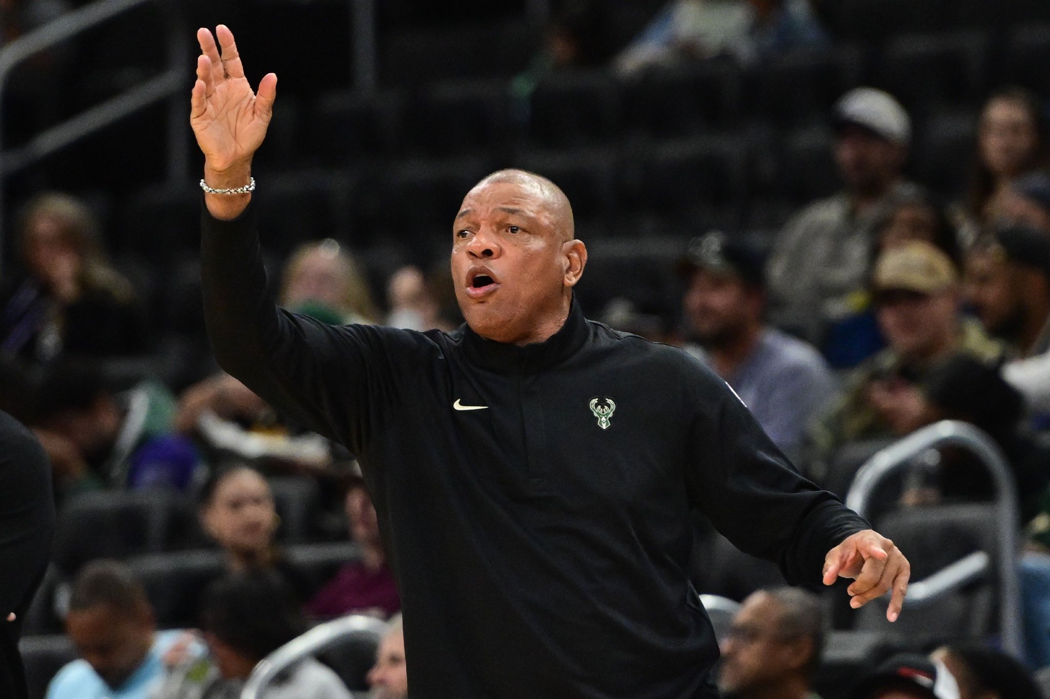 小莫：我不是黑老里 事实就是他在快船&76人&雄鹿没一次能带好