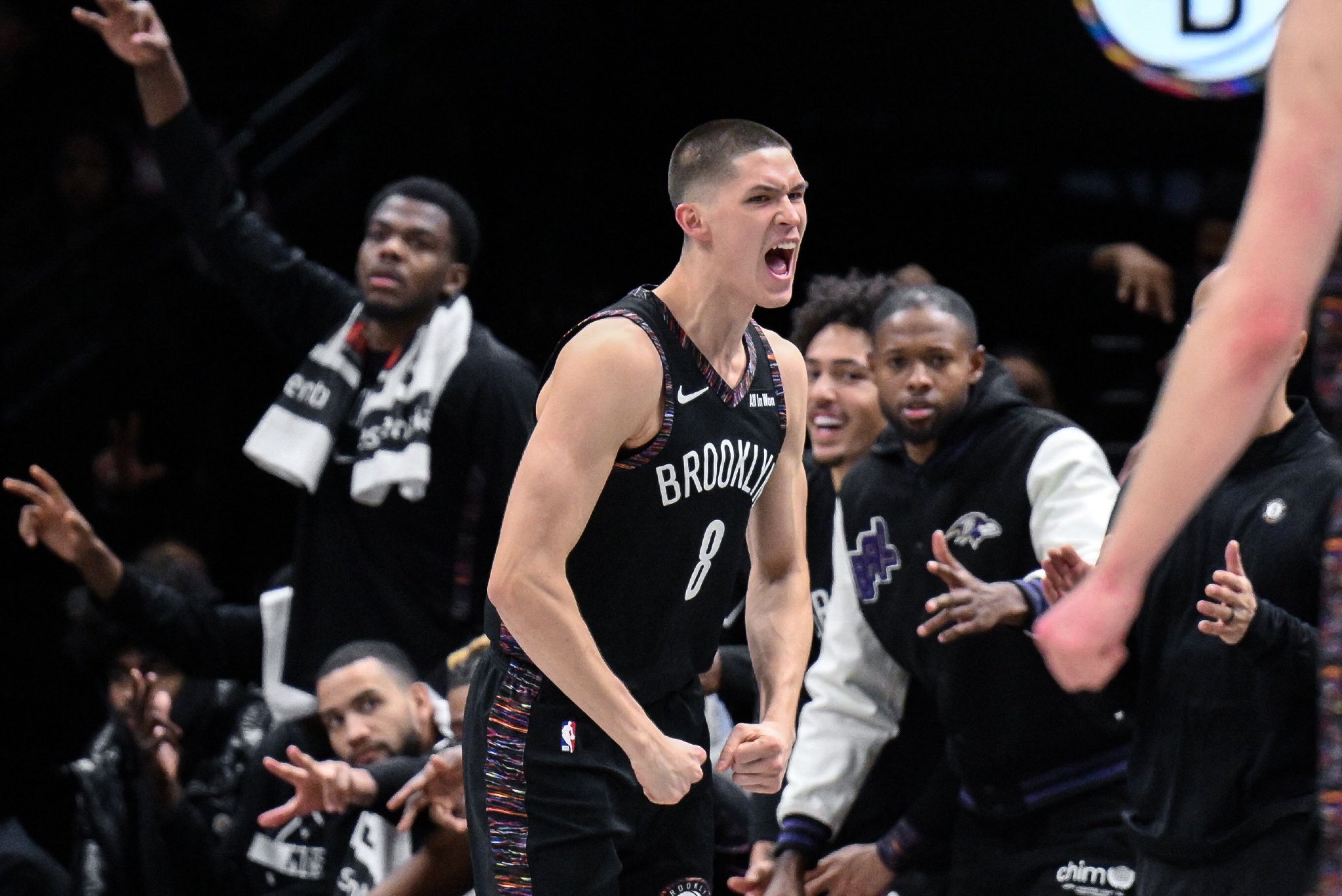 记者：篮网第1次在没有小波特的情况下赢球 年轻人们值得享受胜利