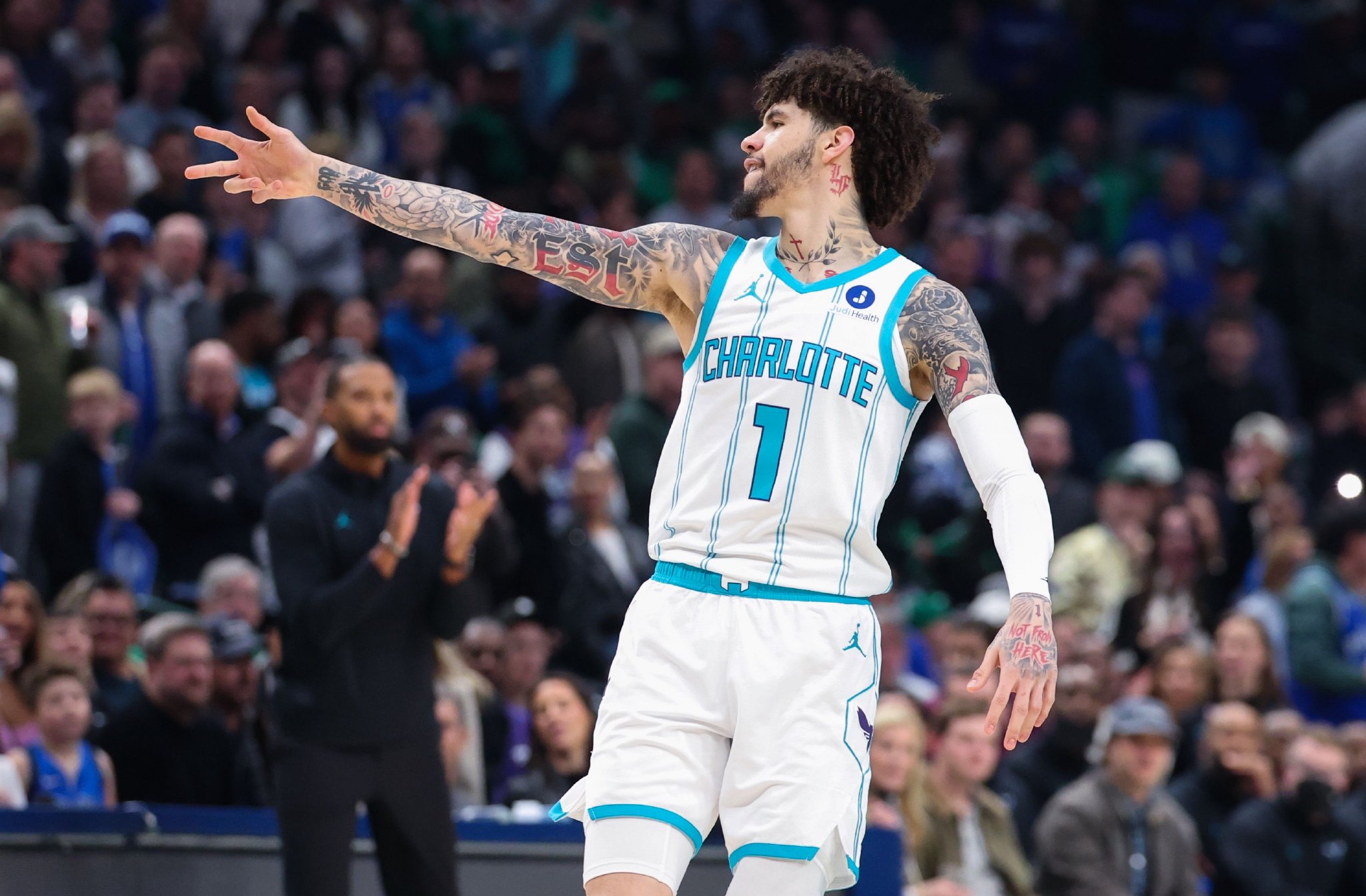 黄蜂1月份净效率与进攻效率皆联盟第一 曾将雷霆马刺掘金斩于马下