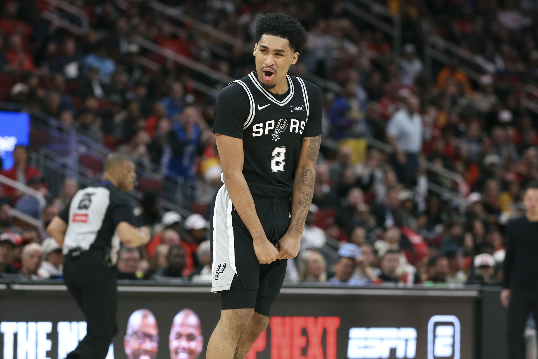 哈珀谈输黄蜂：我们是非常年轻的球队 会把这样的比赛放在心上