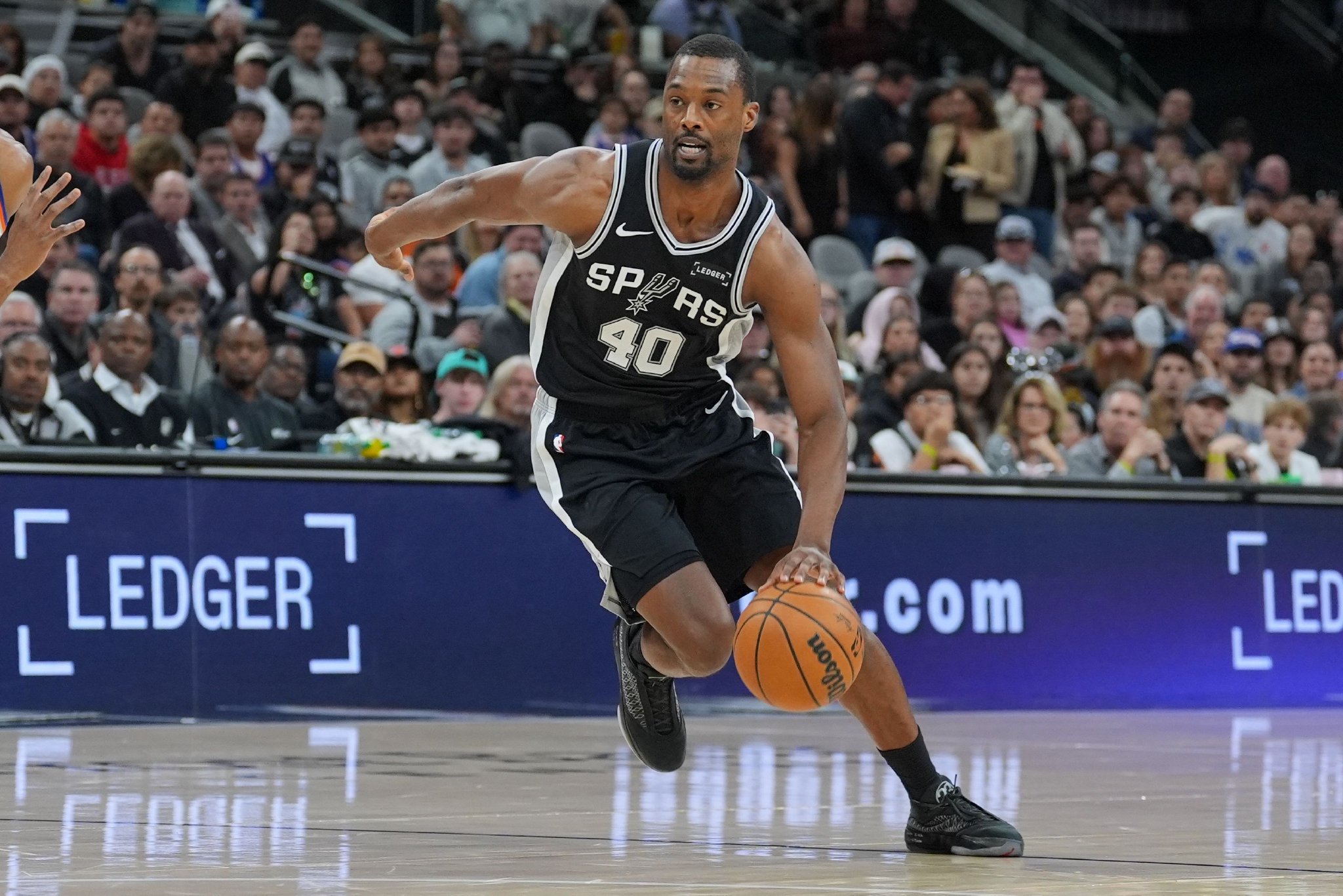 哈里森·巴恩斯谈替补出战：目标是赢球 我要找影响比赛的方式