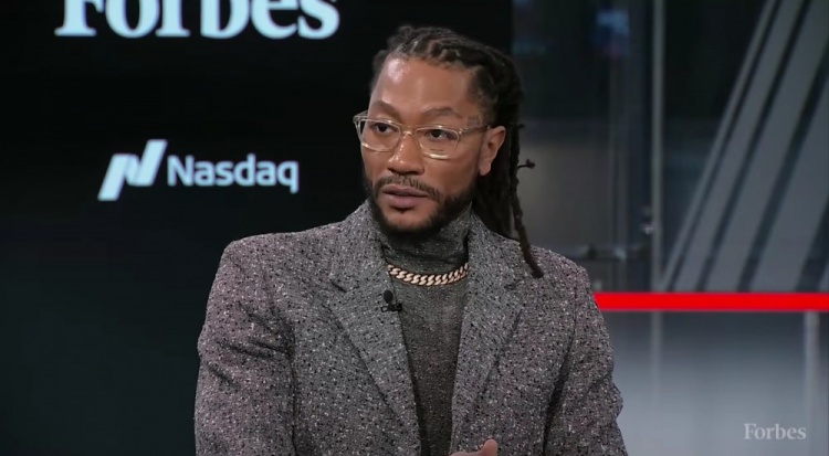 一个词形容职业生涯？罗斯：赢家 我没任何遗憾 感觉就像拿了11冠