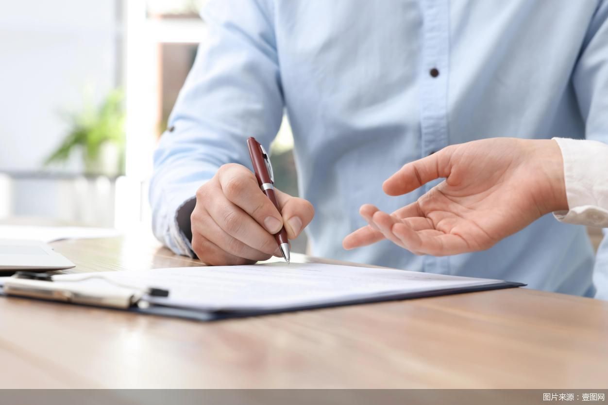 如何轻松找到dy播放低价下单网站？