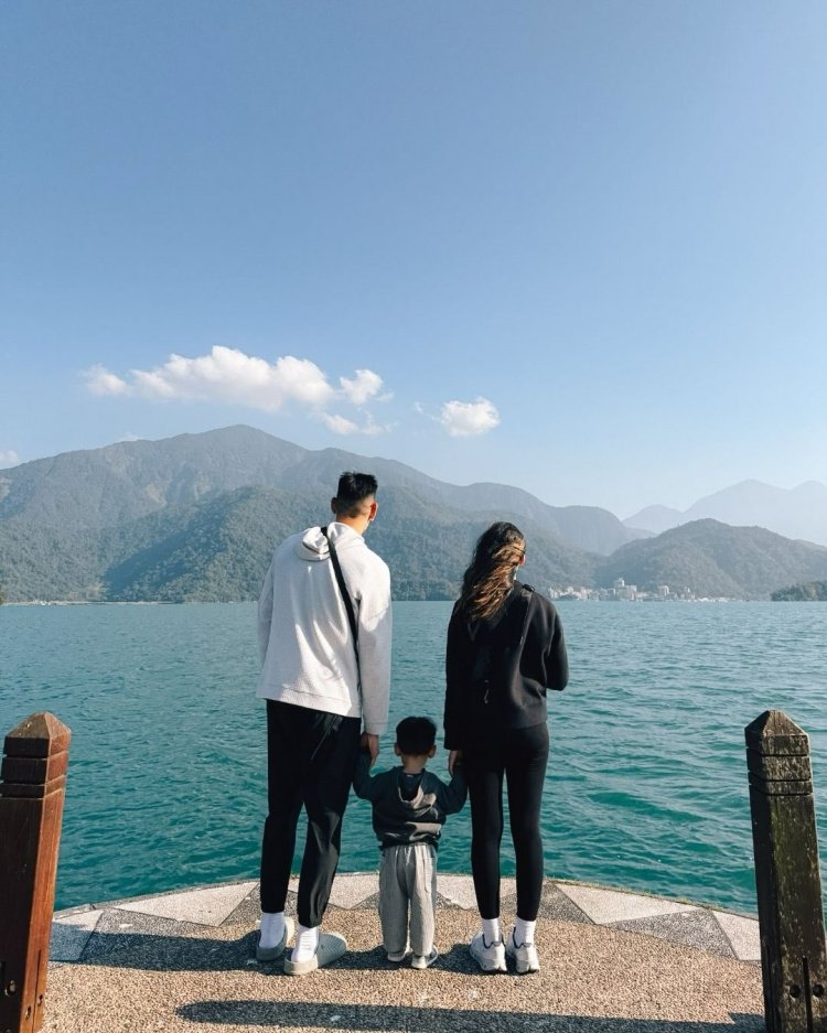 景色真美！林书豪晒照与家人同游阿里山